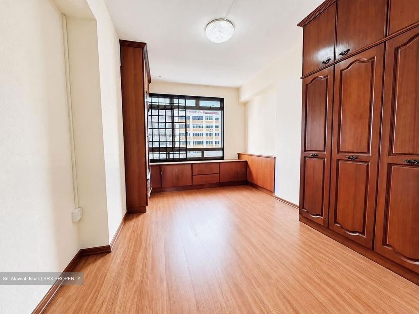 Blk 308 Tampines Street 32 (Tampines), HDB Executive #637969901
